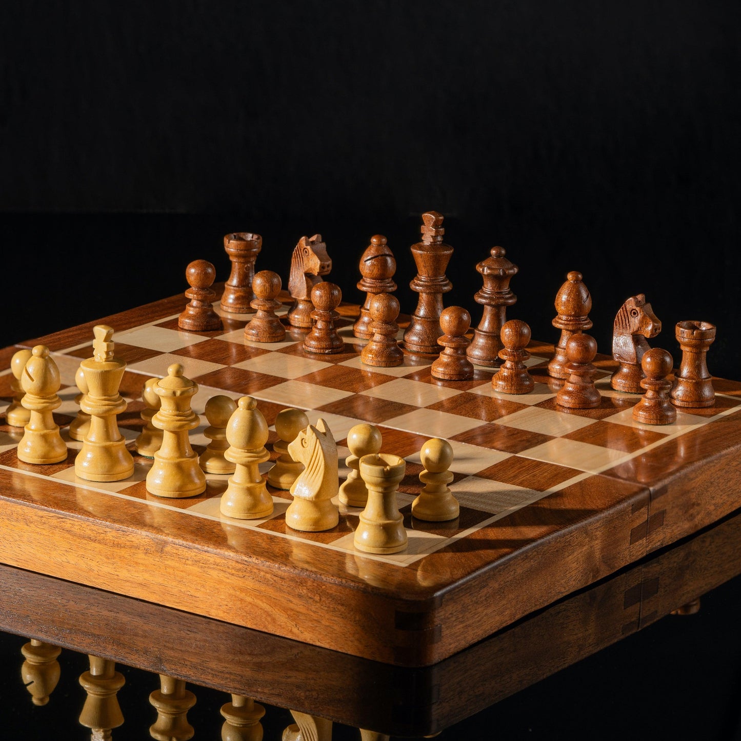 WOODY Magnetic Chess Set